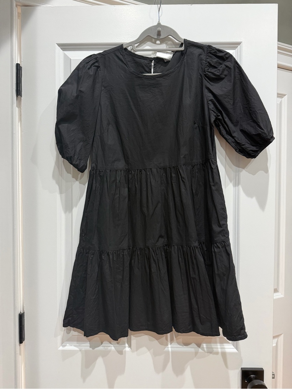 Sans Souci Black Puff-Sleeve Tiered Cotton Dress